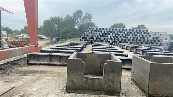 �r�ｨ�O���_��